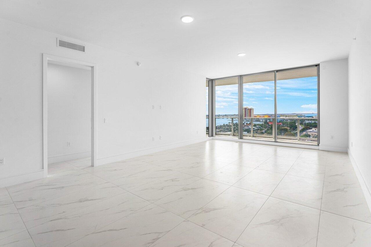 220 Lake Shore Drive 1415