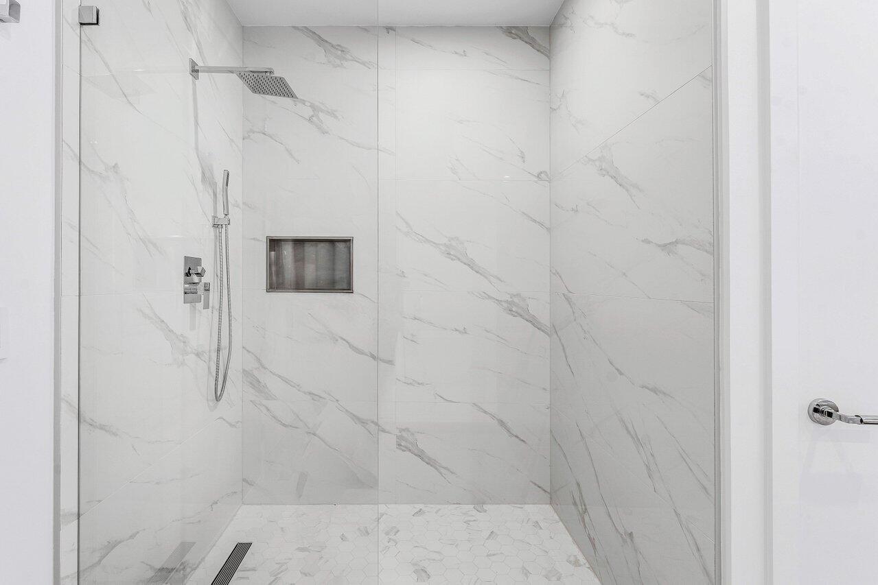 220 Lake Shore Drive 1415