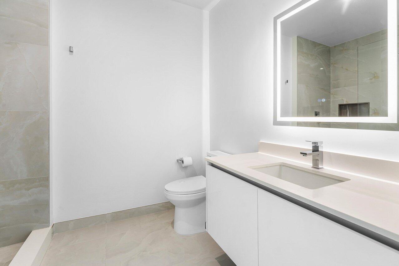 220 Lake Shore Drive 1415