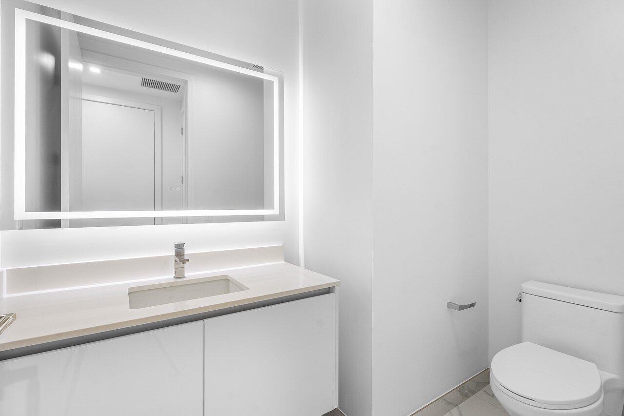 220 Lake Shore Drive 1415