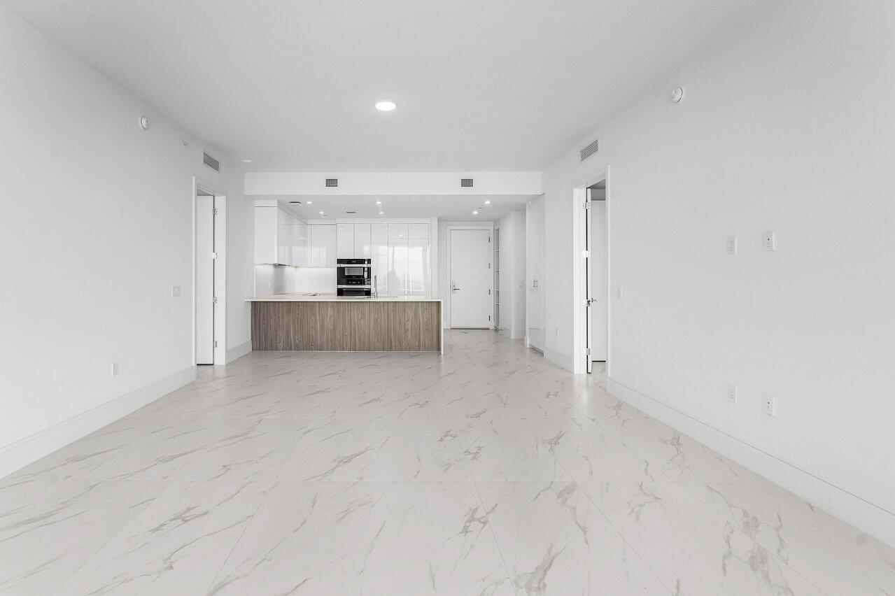 220 Lake Shore Drive 1415