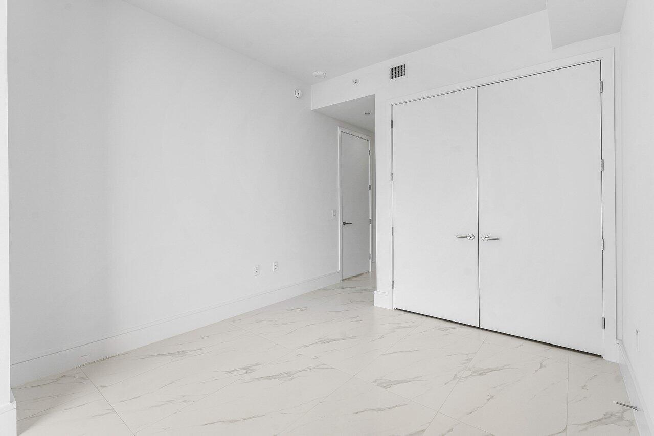 220 Lake Shore Drive 1415