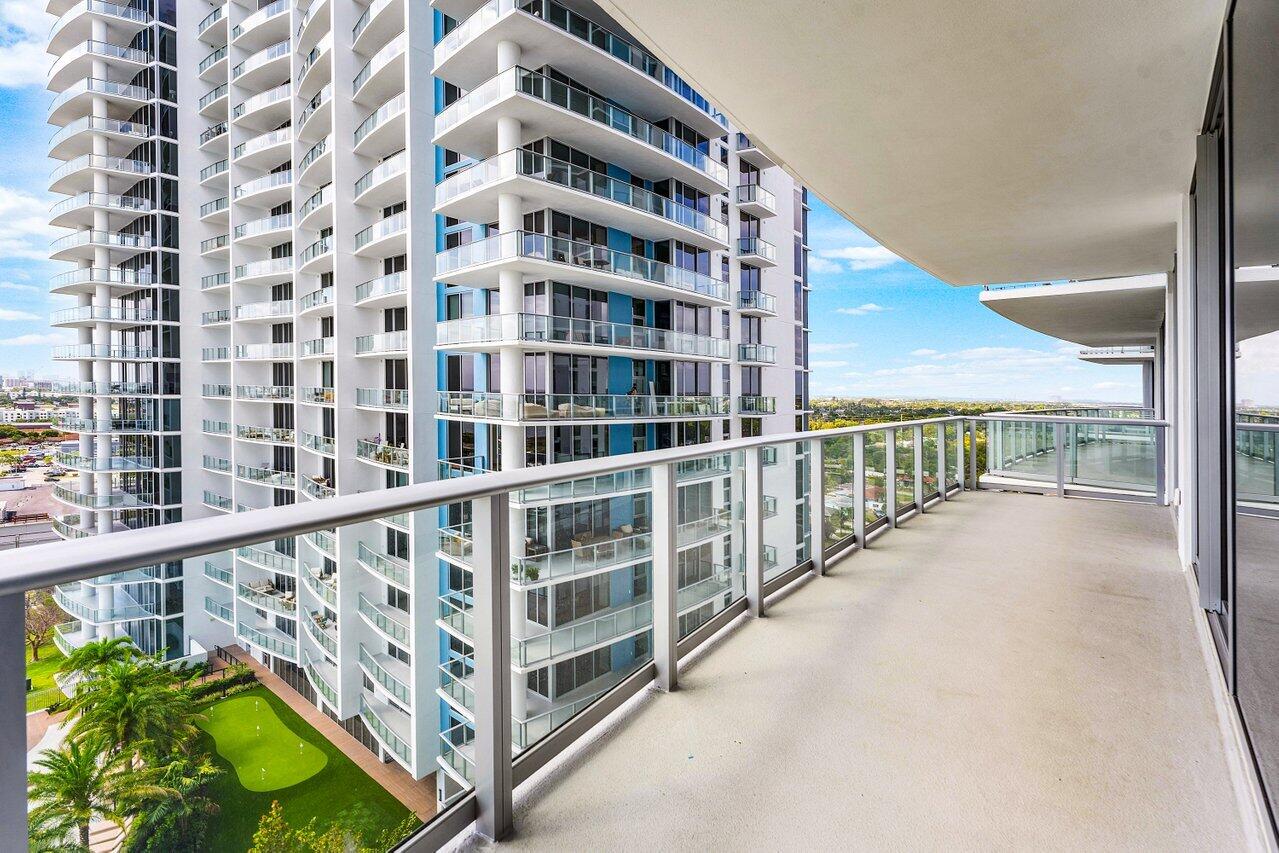 220 Lake Shore Drive 1415