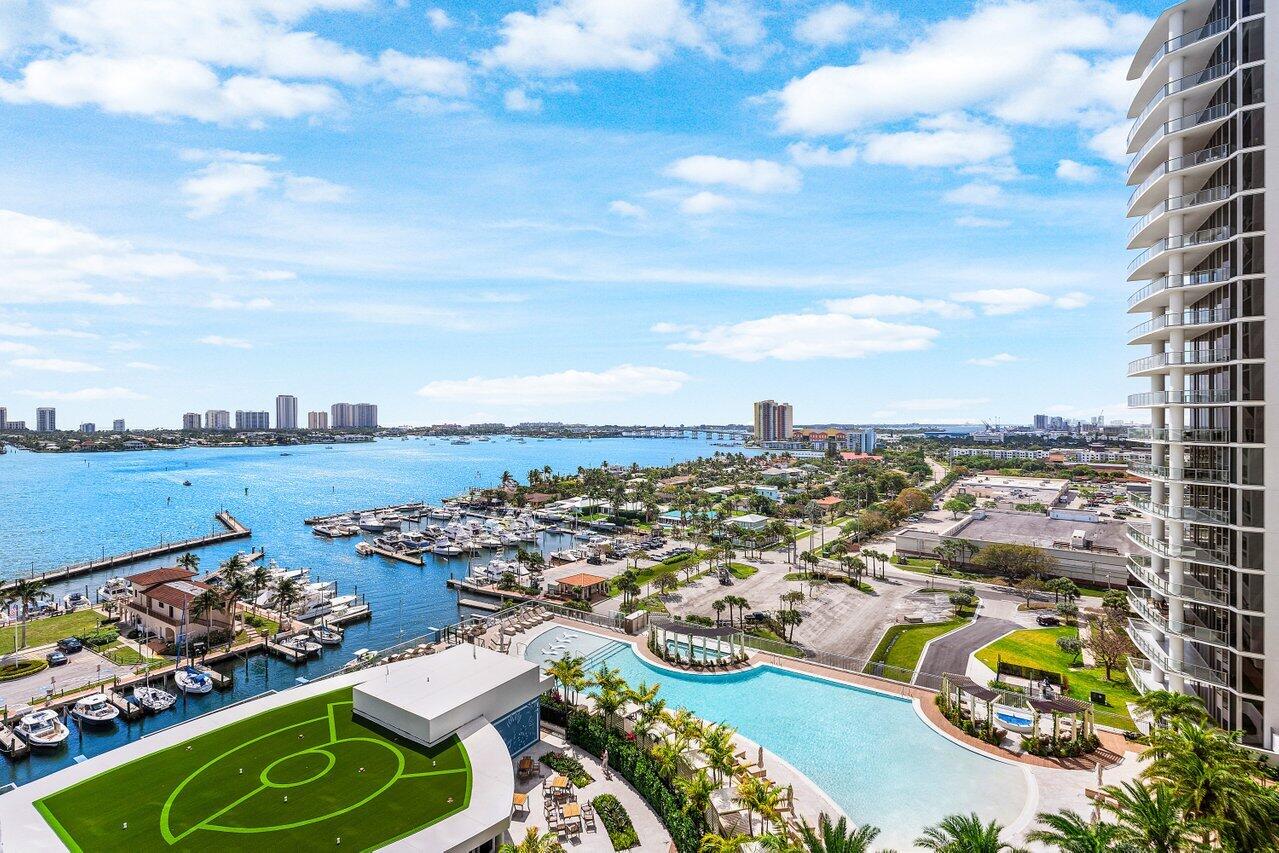 220 Lake Shore Drive 1415