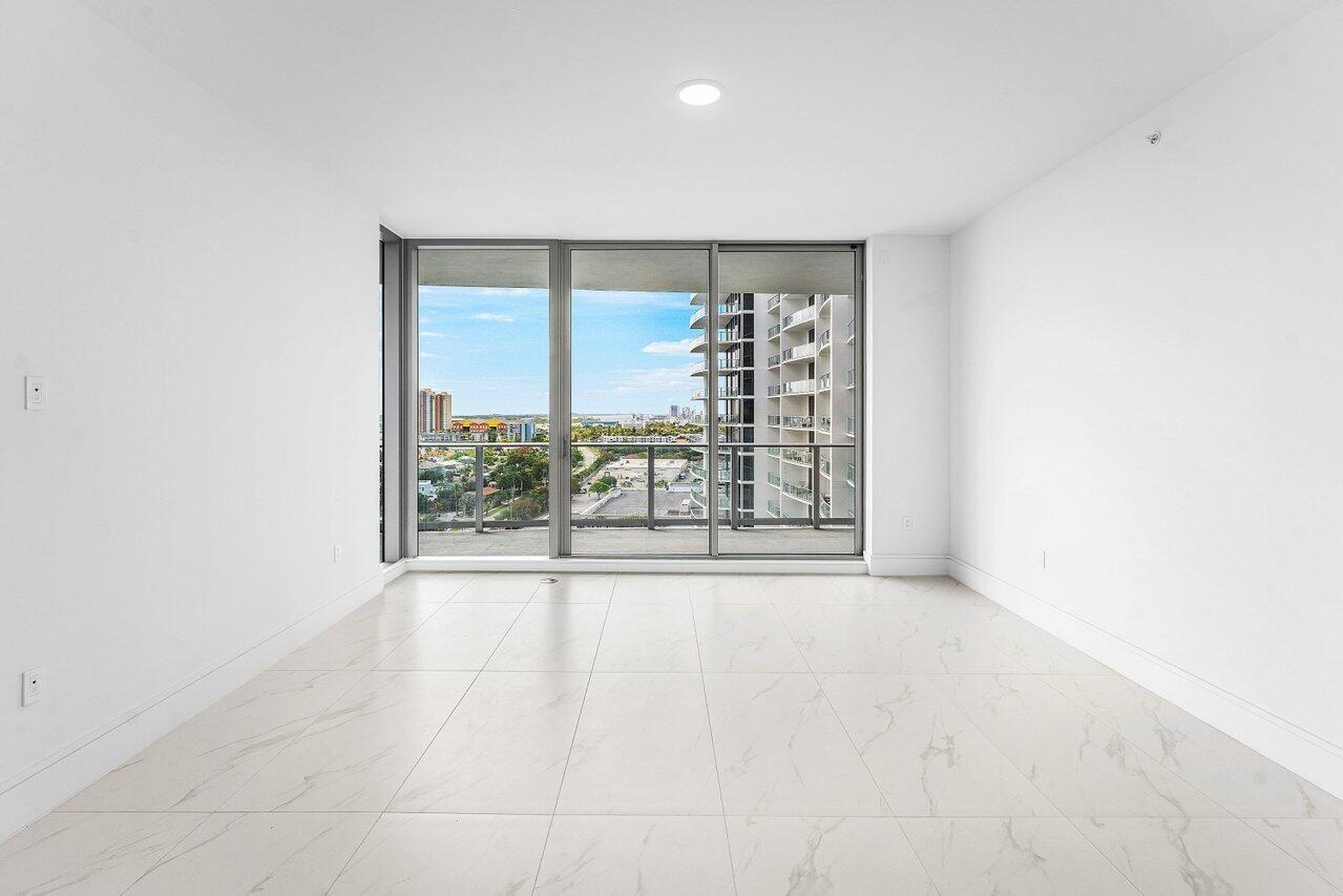 220 Lake Shore Drive 1415