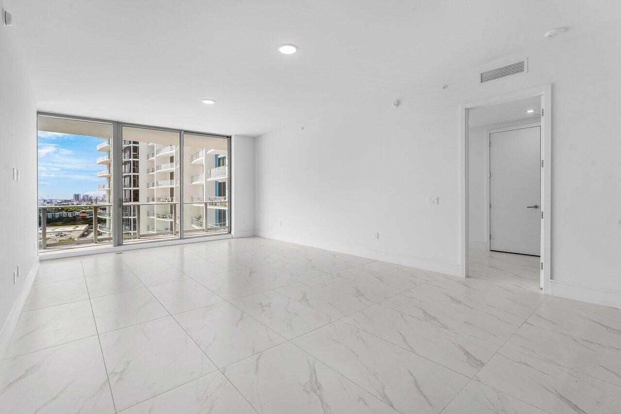 220 Lake Shore Drive 1415