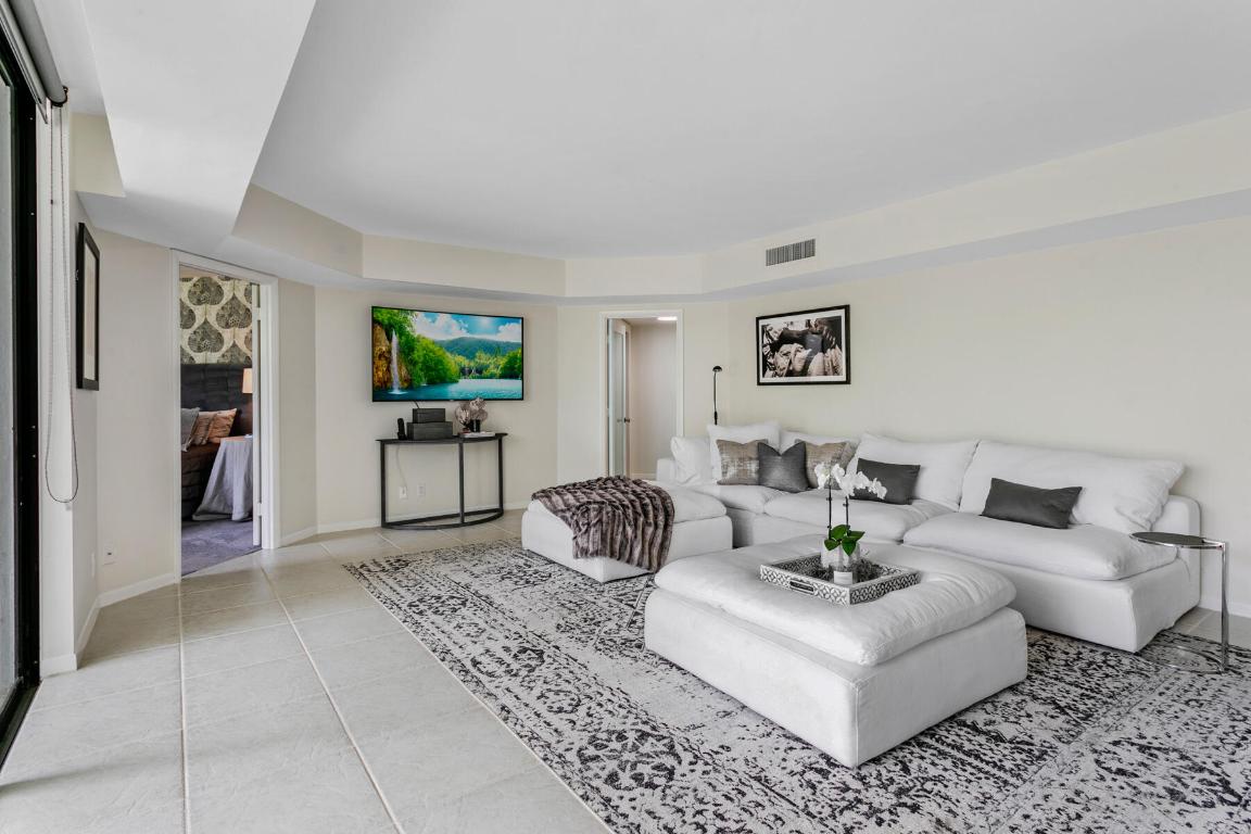 2860 S Ocean Boulevard 111