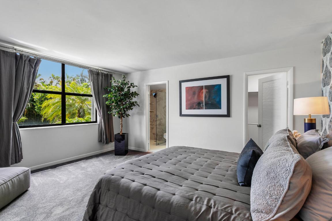 2860 S Ocean Boulevard 111