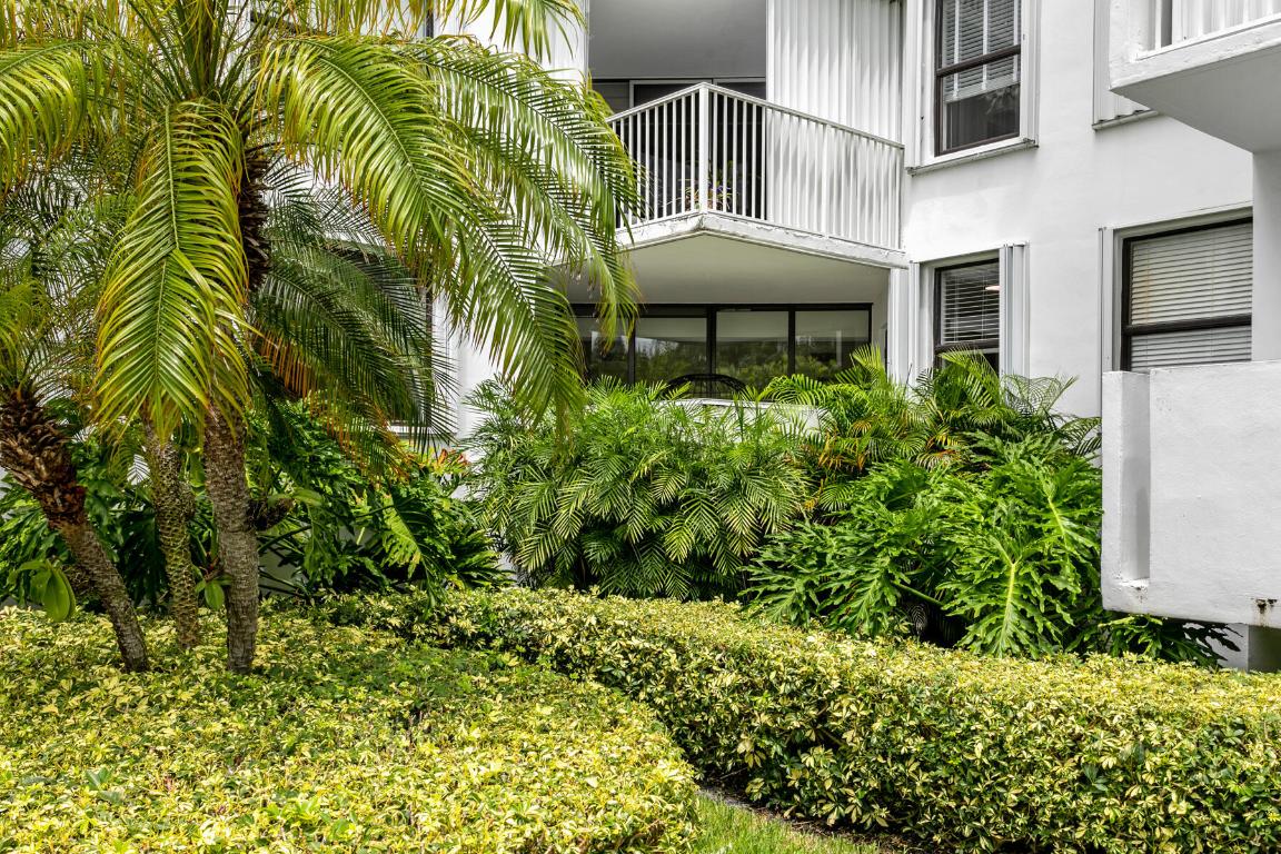 2860 S Ocean Boulevard 111