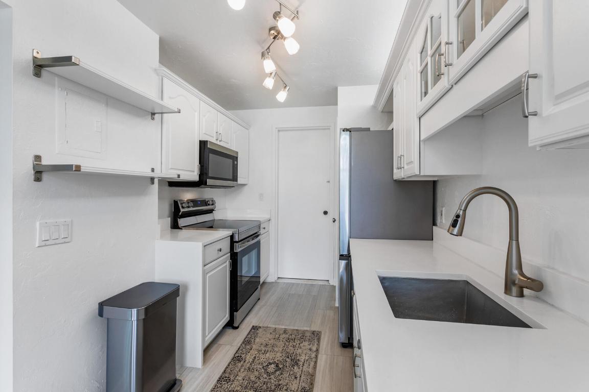 2860 S Ocean Boulevard 111