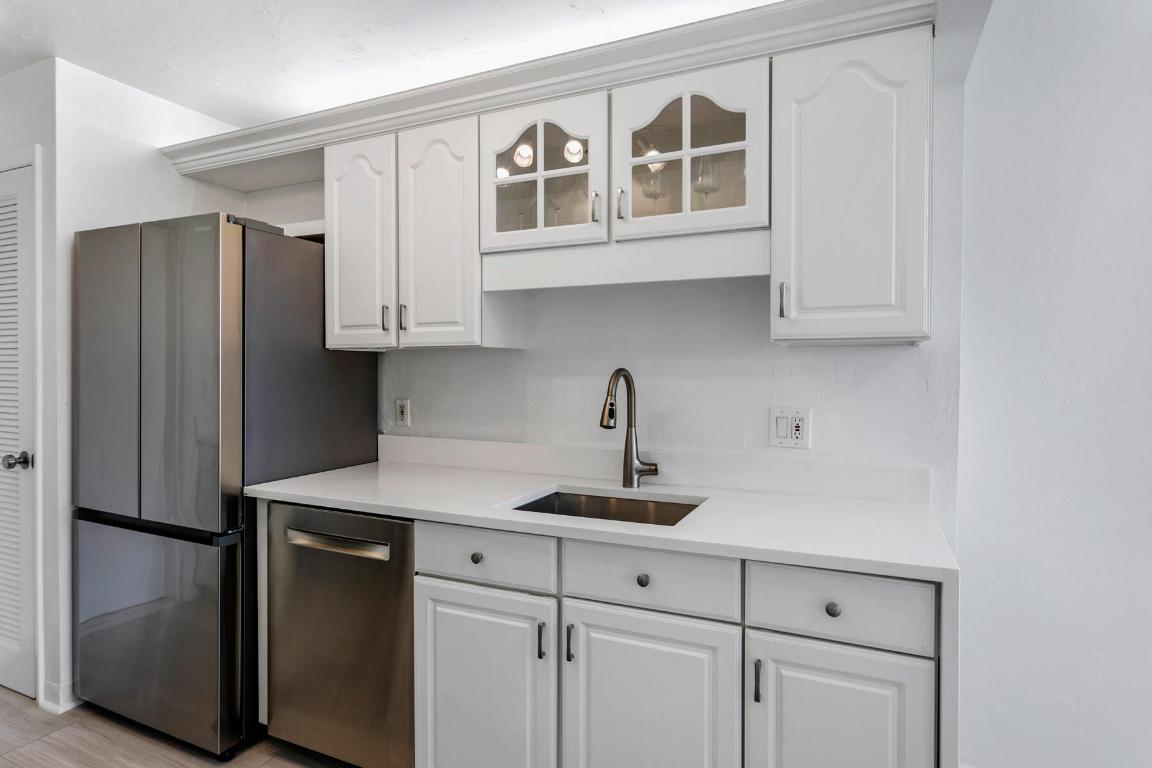 2860 S Ocean Boulevard 111