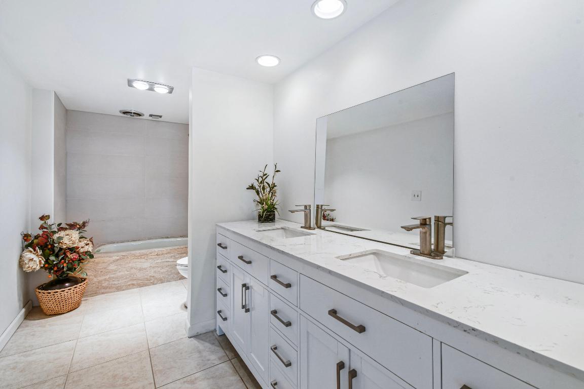 2773 S Ocean Boulevard 116