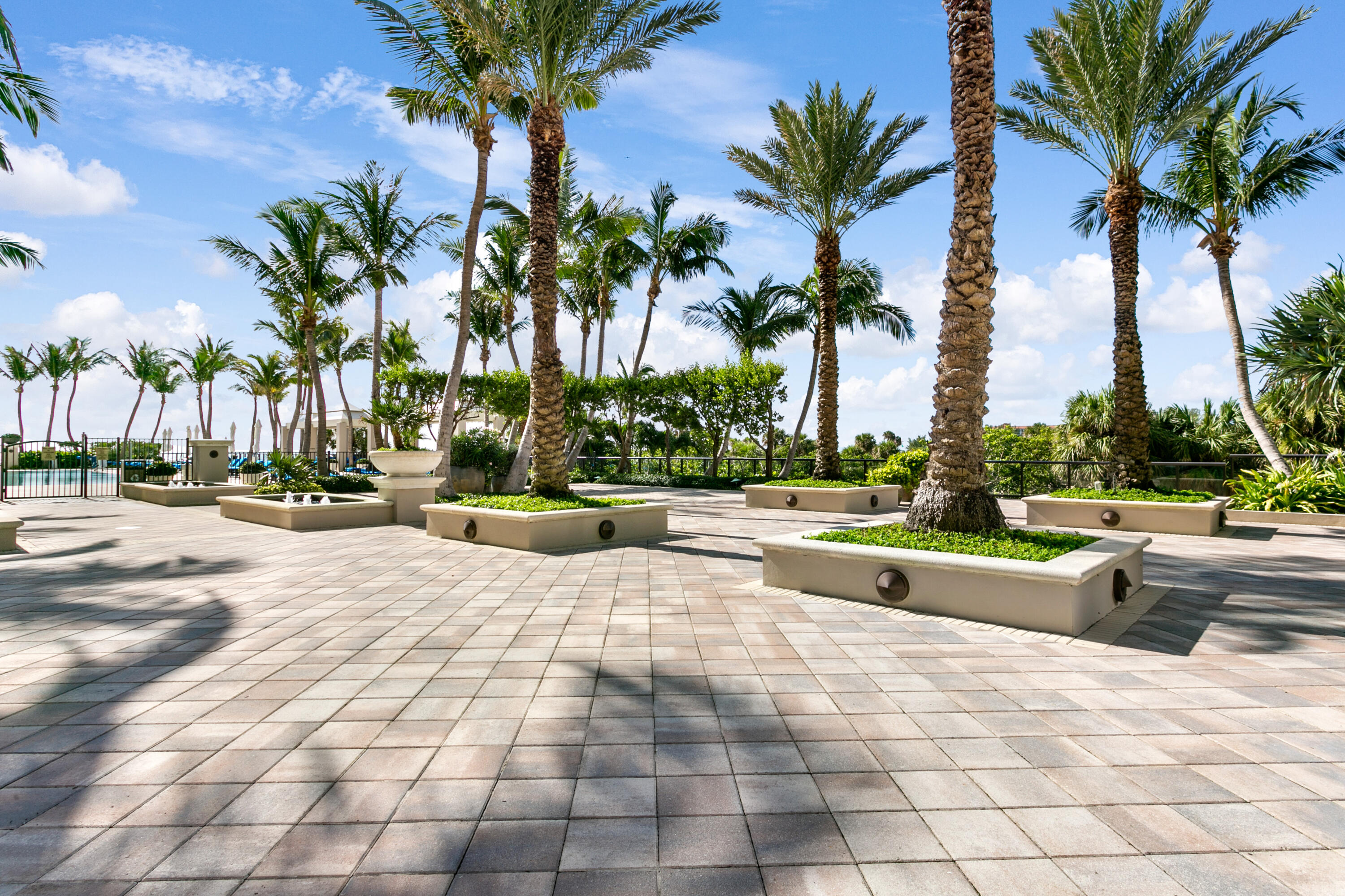 2700 N Ocean Drive 506b