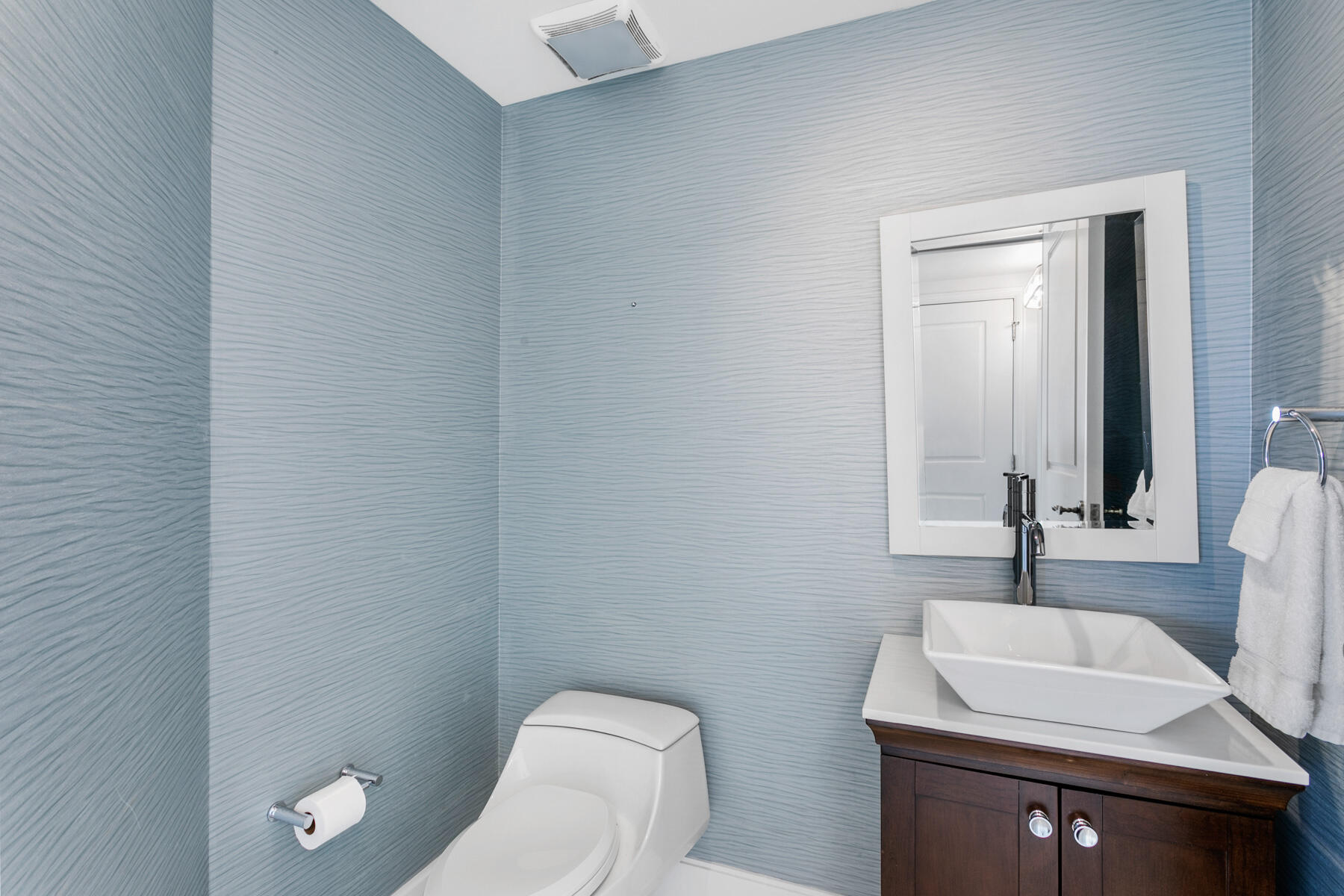 2700 N Ocean Drive 506b