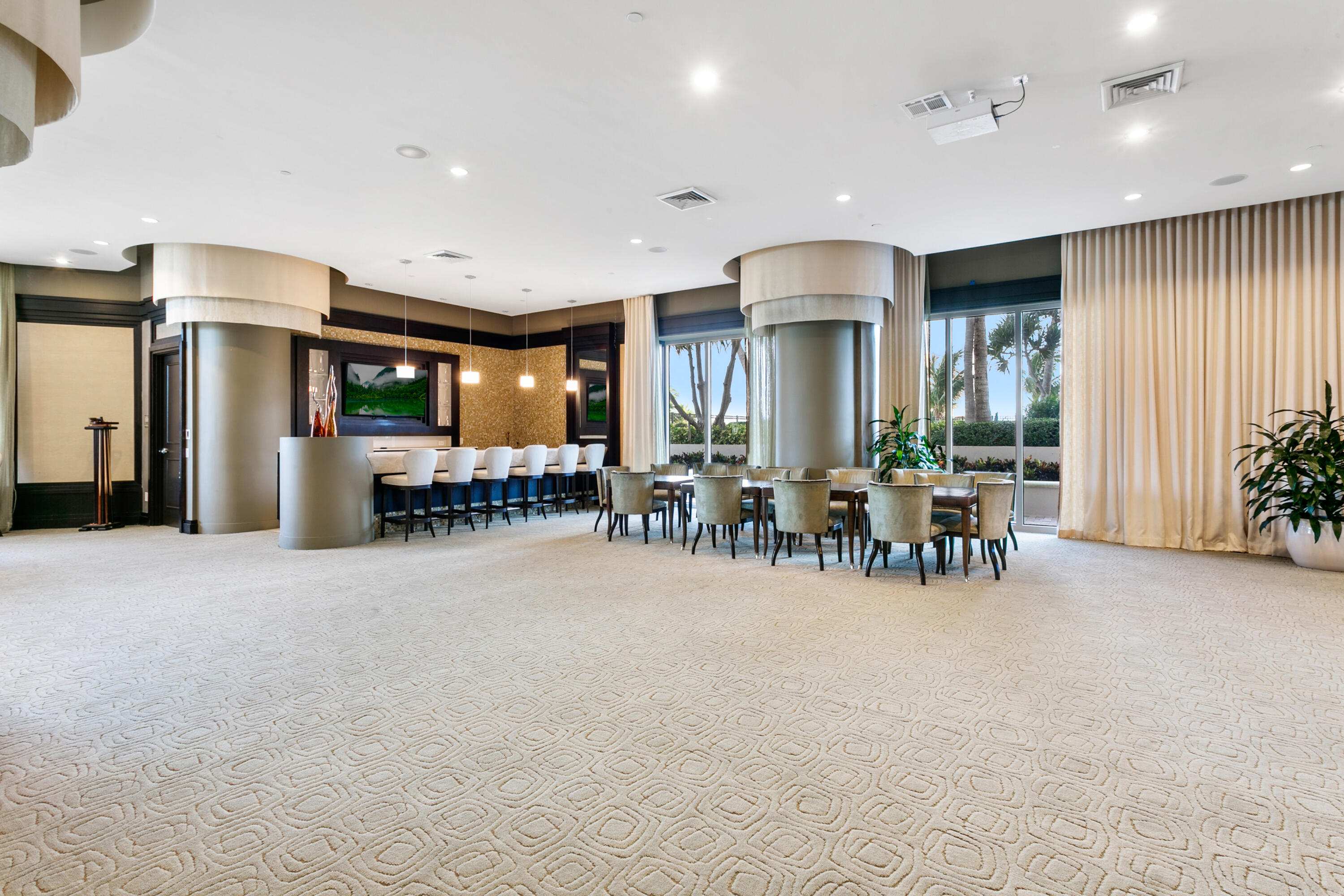 2700 N Ocean Drive 506b