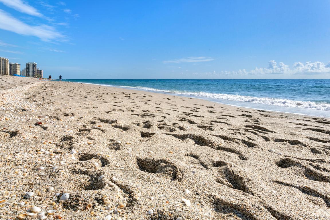 2700 N Ocean Drive 506b