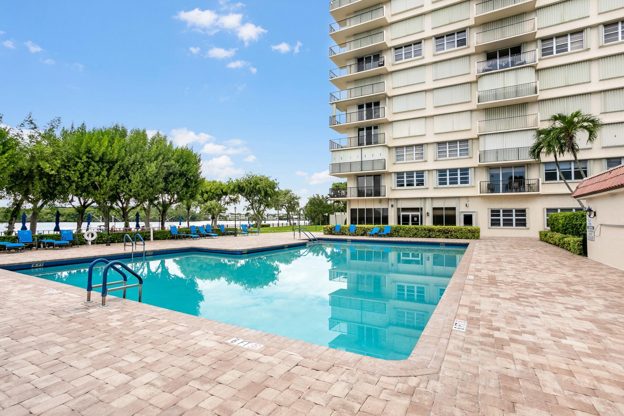 2121 N Ocean Boulevard 1504w