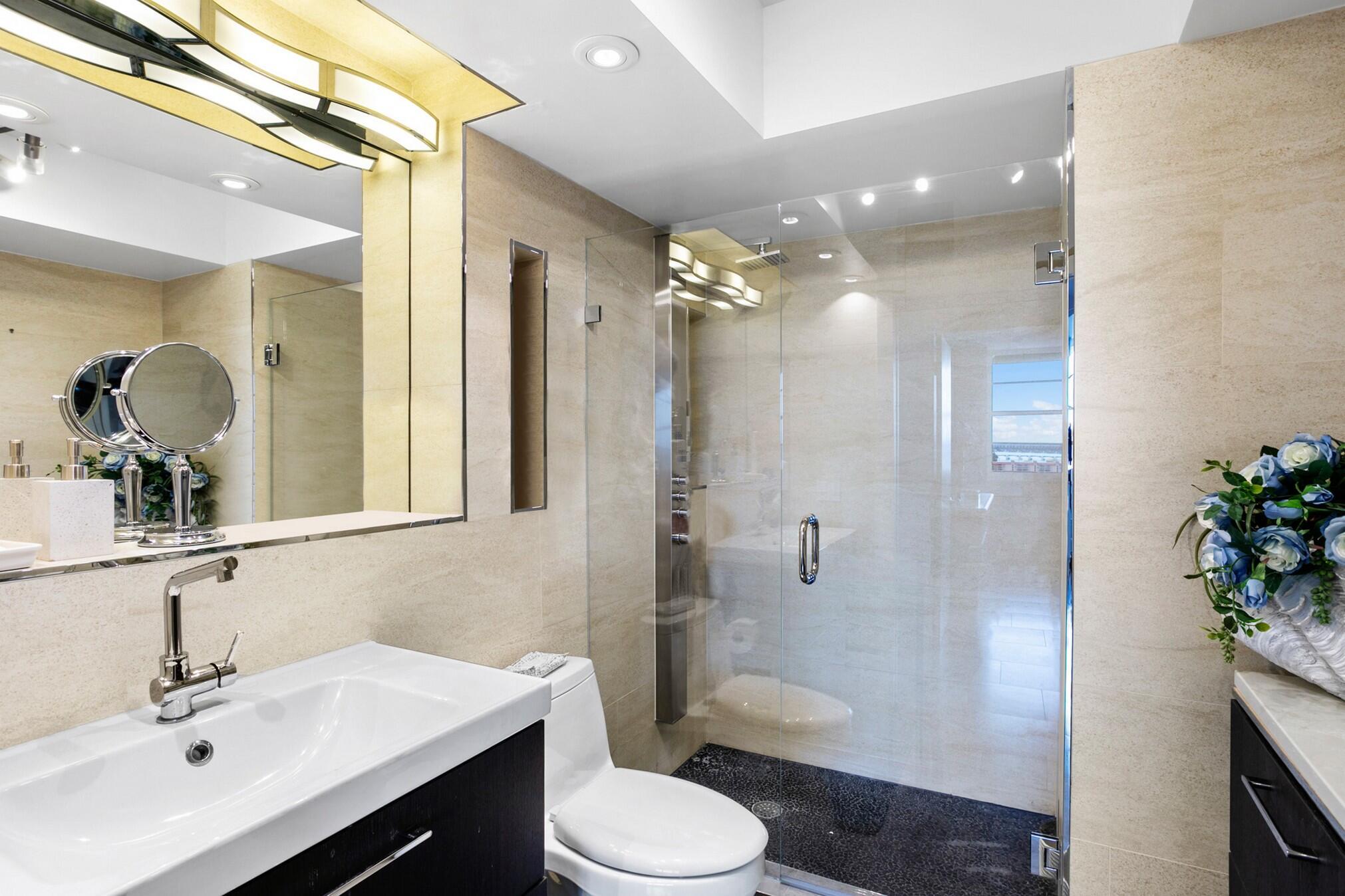 2121 N Ocean Boulevard 1504w