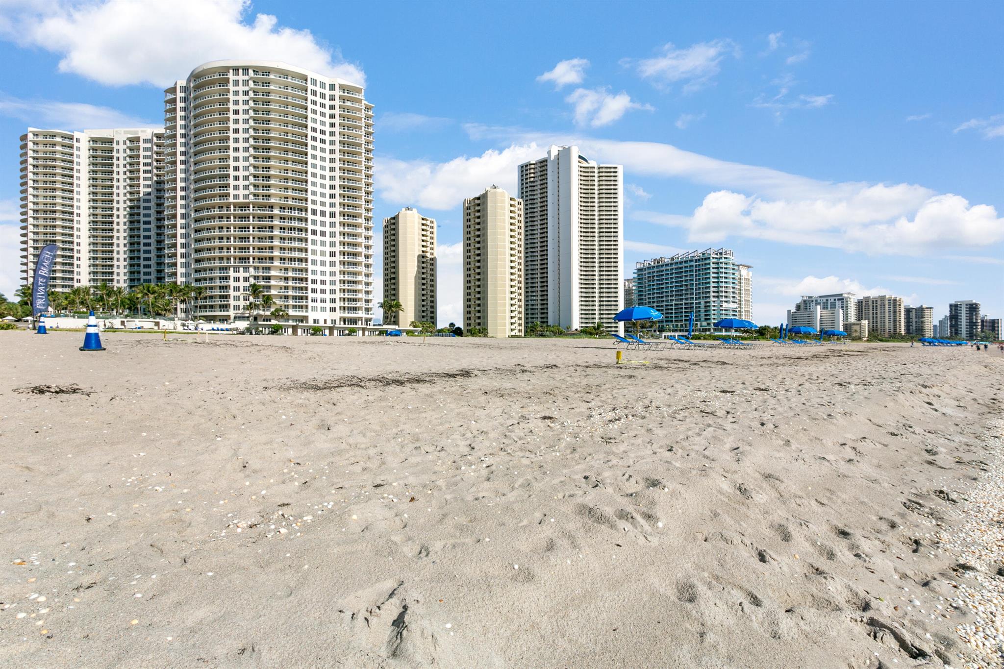 2700 N Ocean Drive 805b