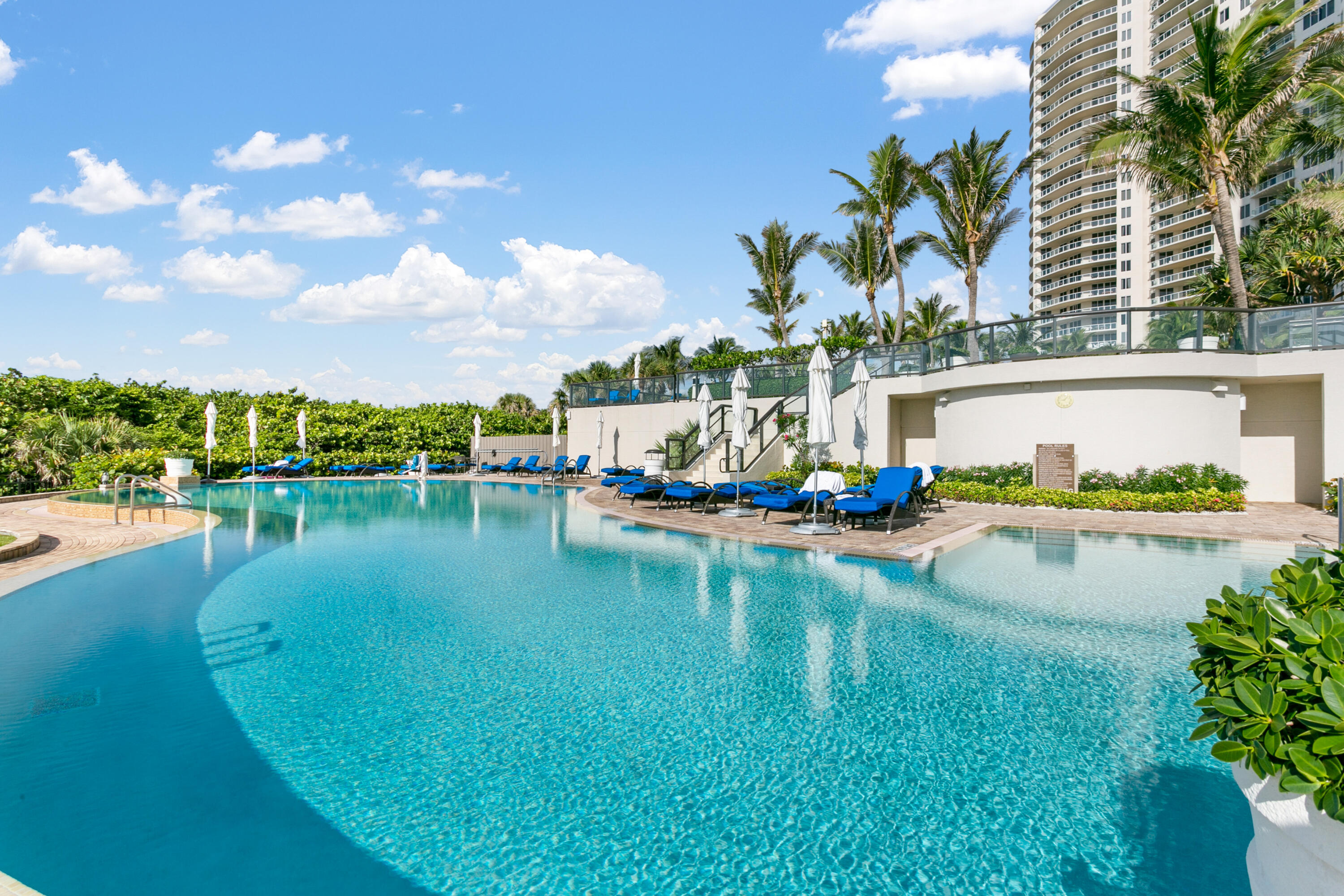 2700 N Ocean Drive 805b