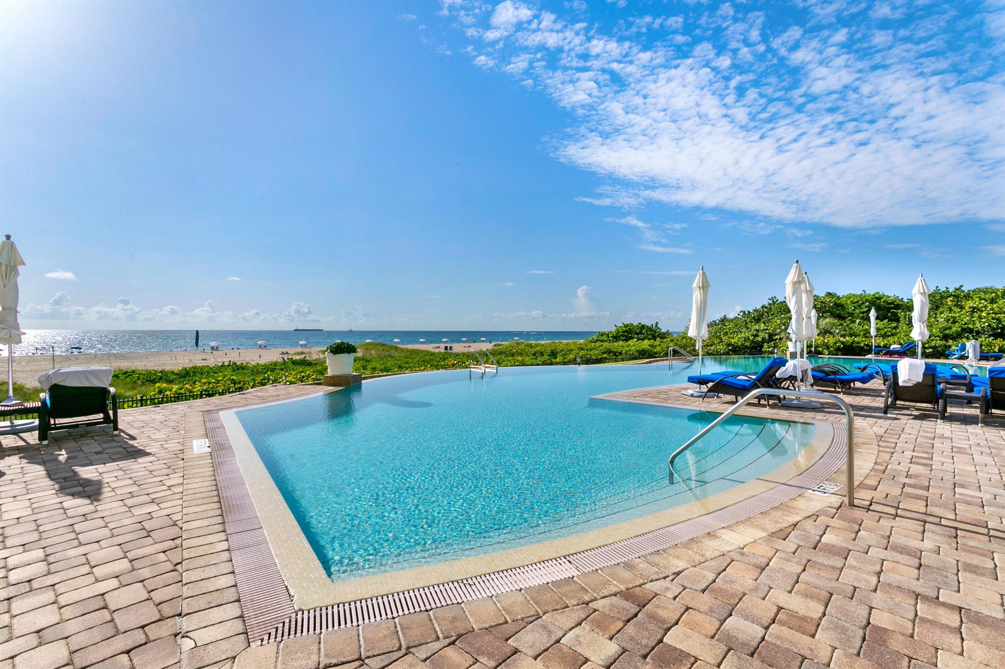 2700 N Ocean Drive 805b