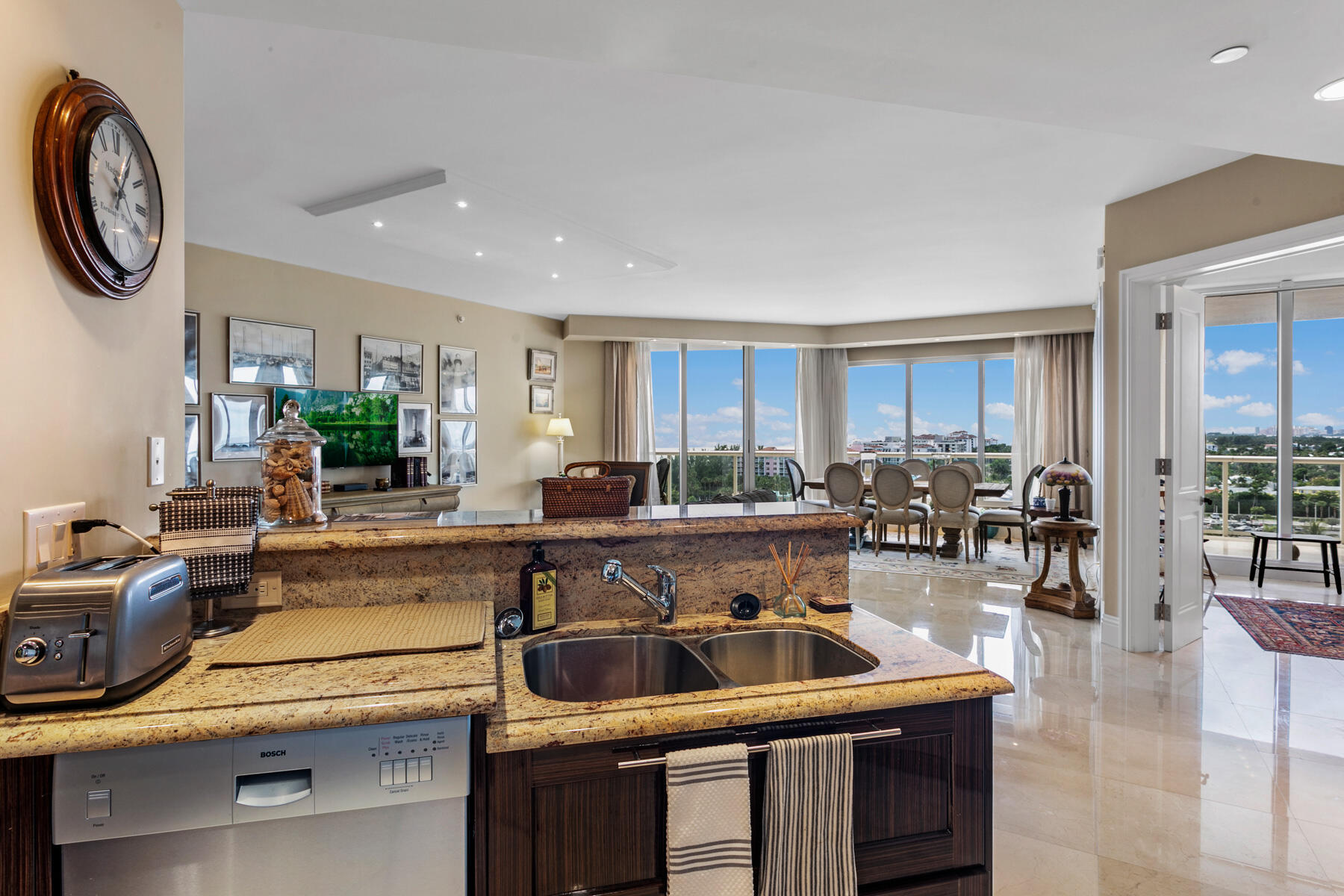 2700 N Ocean Drive 805b