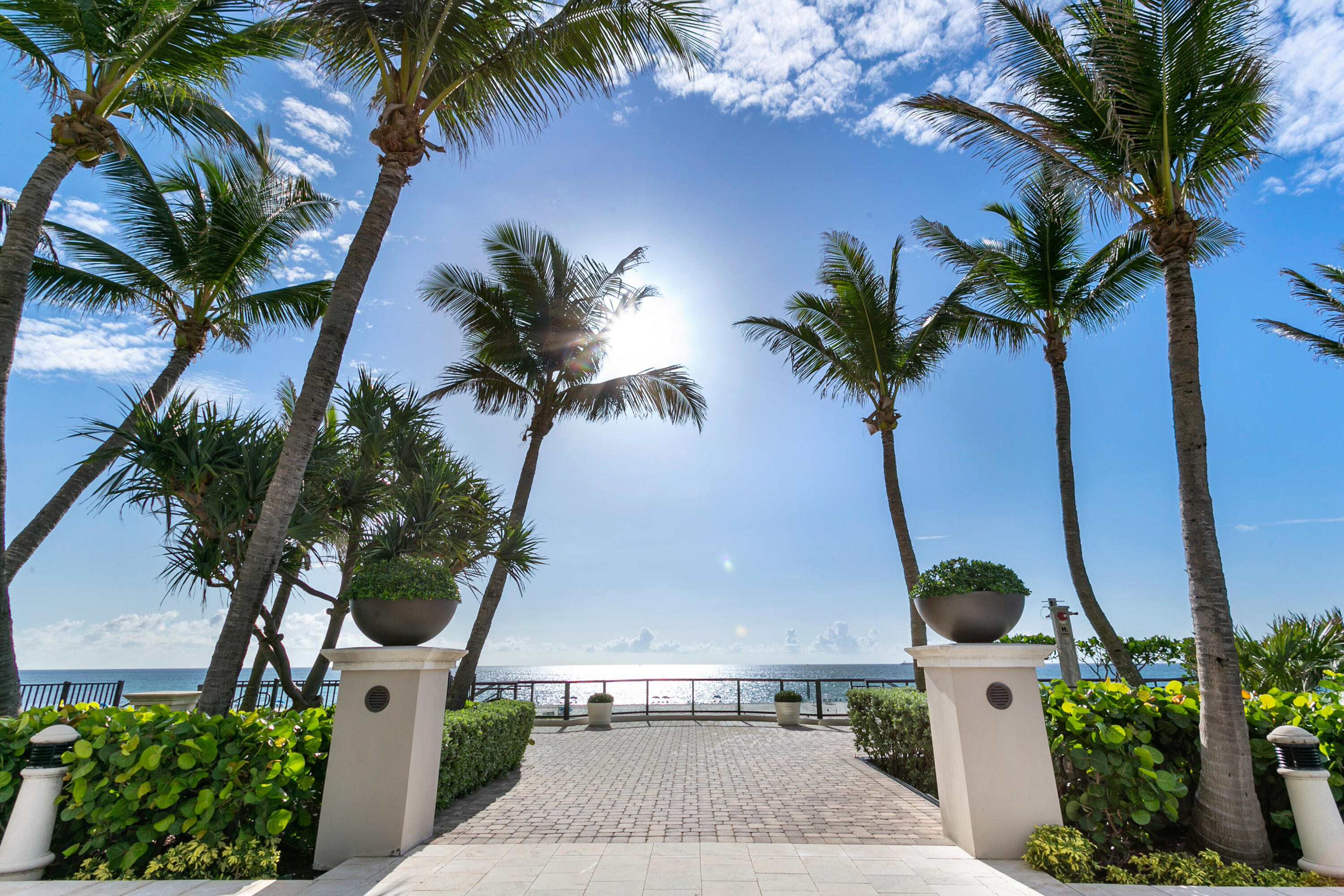 2700 N Ocean Drive 805b