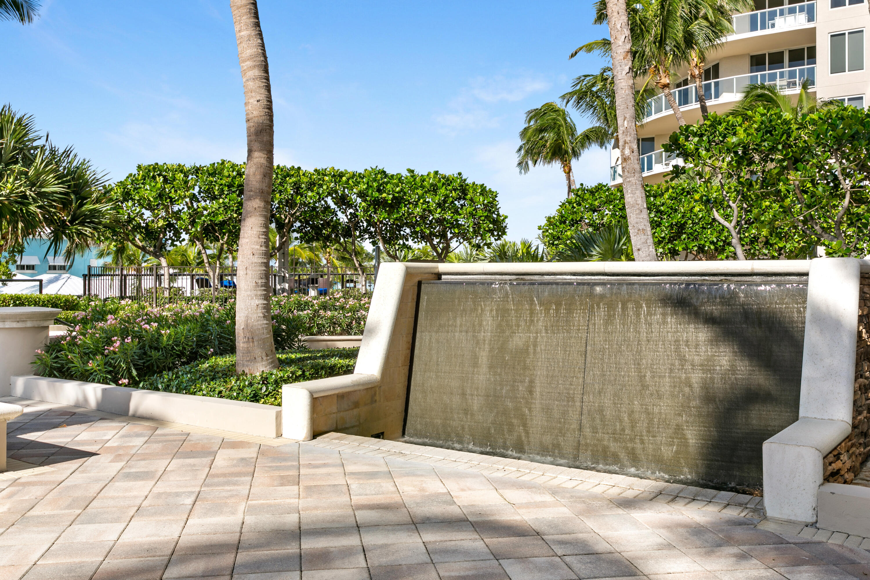 2700 N Ocean Drive 805b