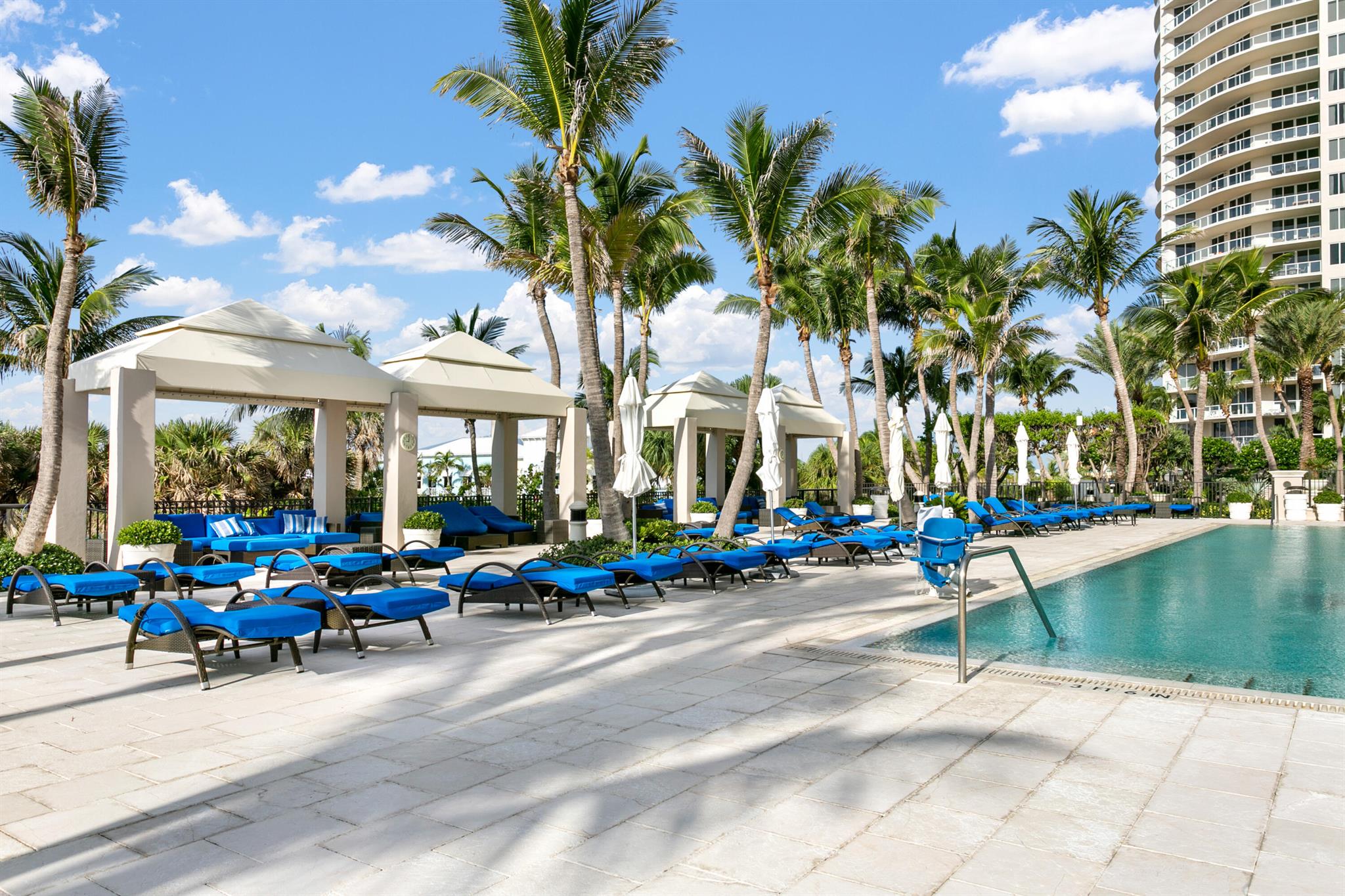 2700 N Ocean Drive 805b