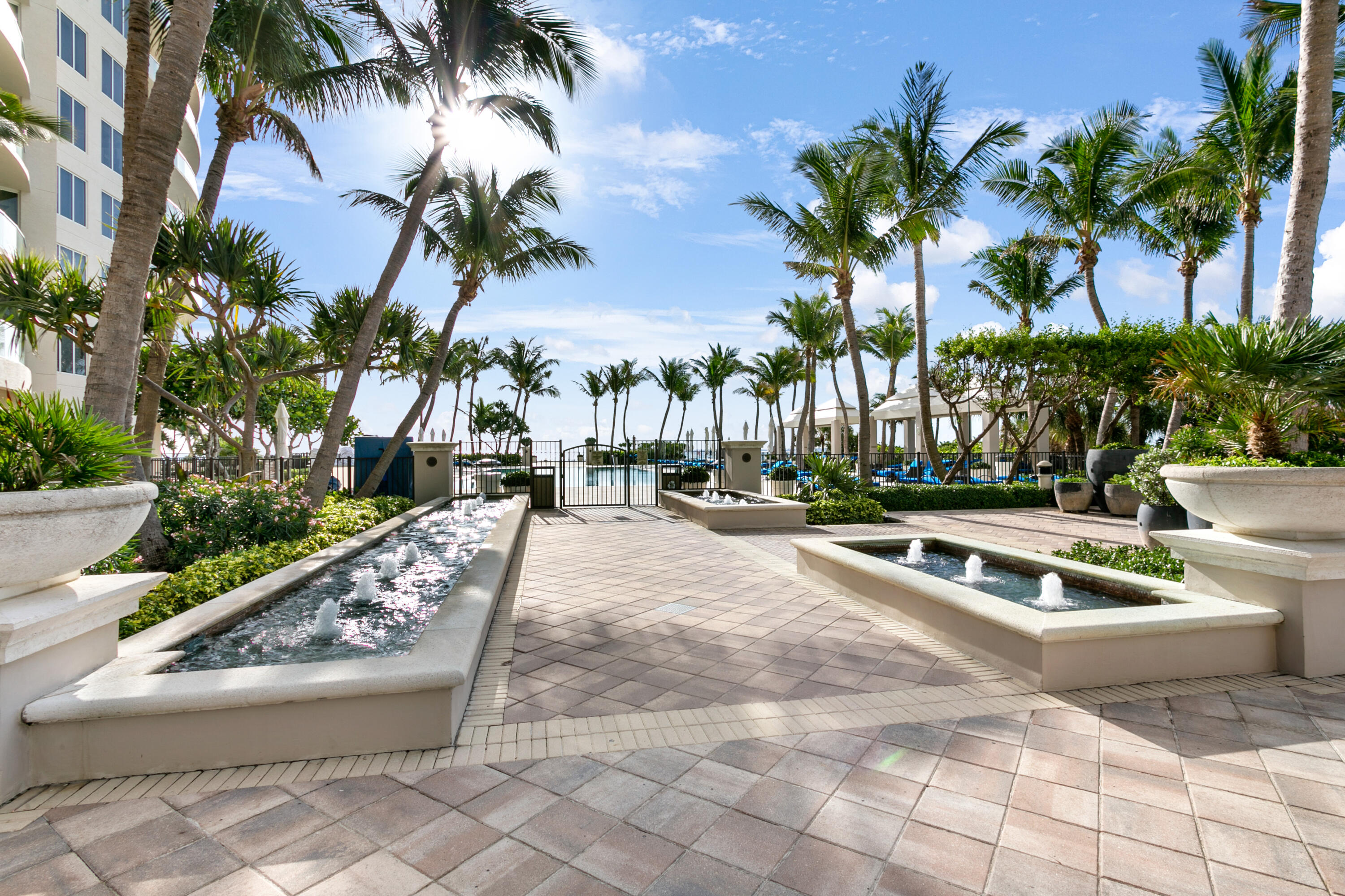 2700 N Ocean Drive 805b