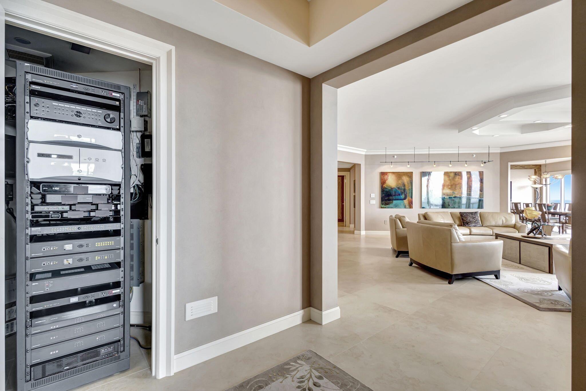 2700 N Ocean Drive 1702a