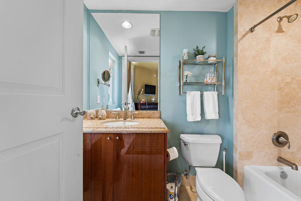 2700 N Ocean Drive 2106b