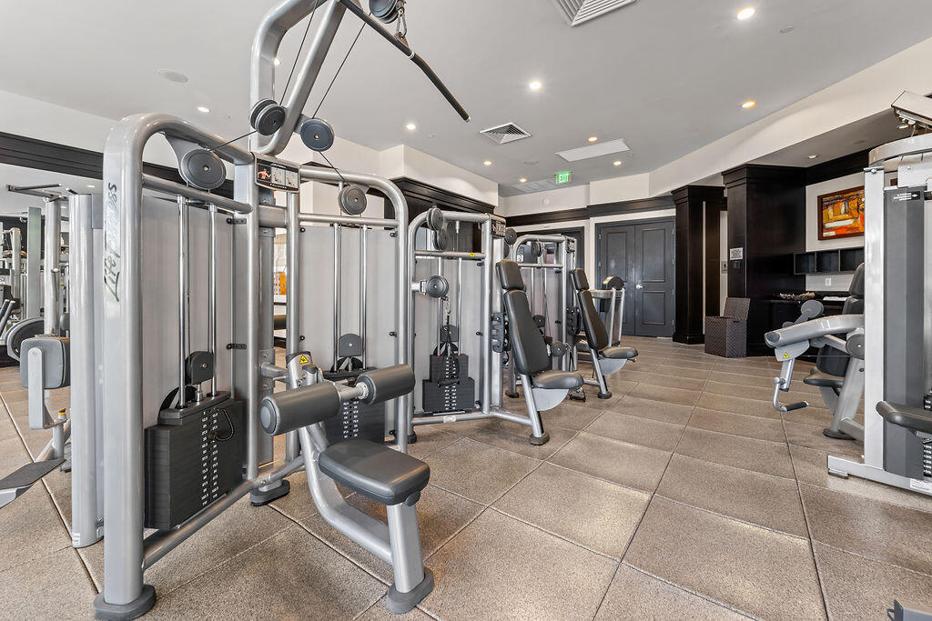 2700 N Ocean Drive 2106b