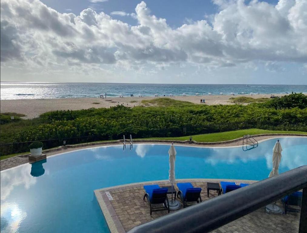 2700 N Ocean Drive 2106b