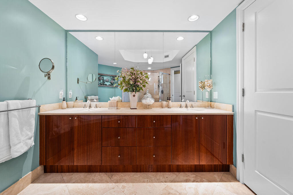 2700 N Ocean Drive 2106b