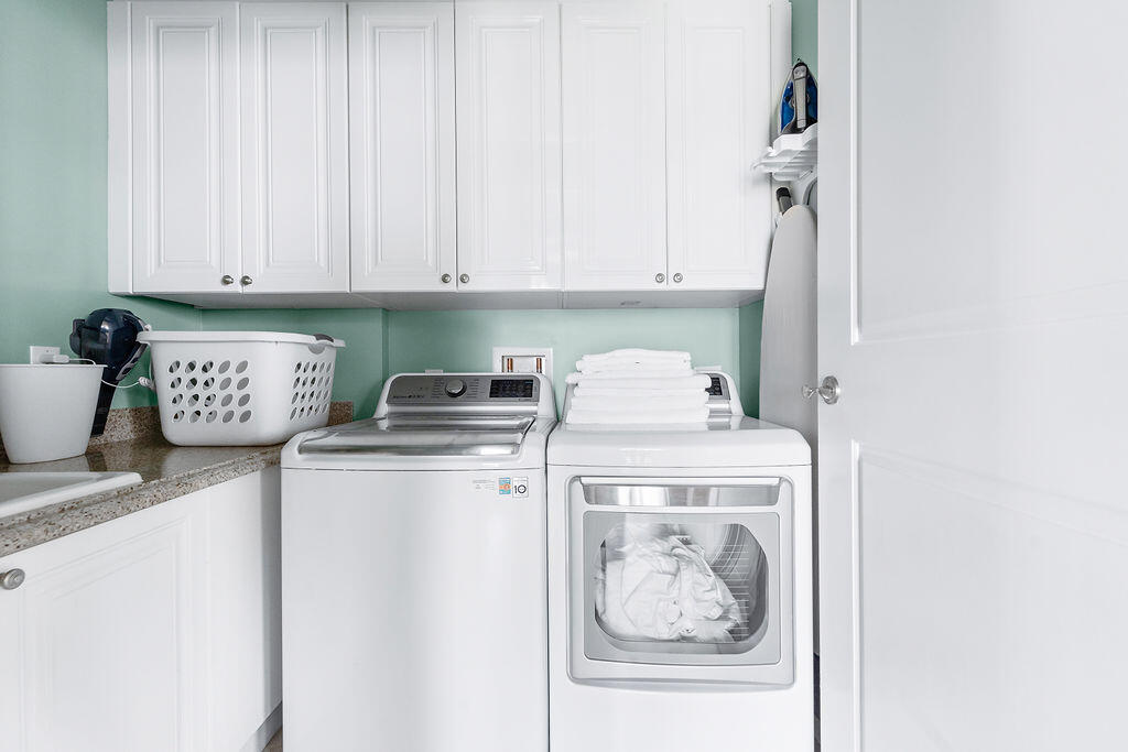 2700 N Ocean Drive 2106b