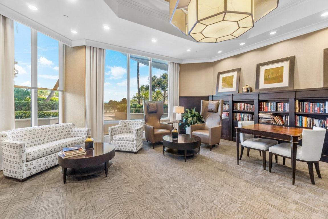 2700 N Ocean Drive 606b