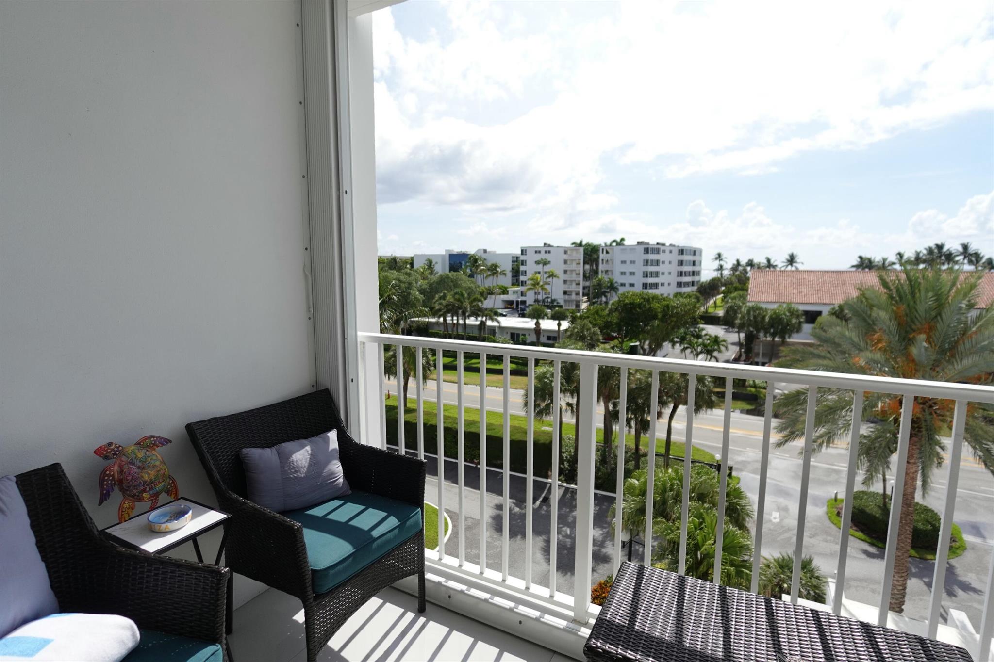 2860 S Ocean Boulevard 516