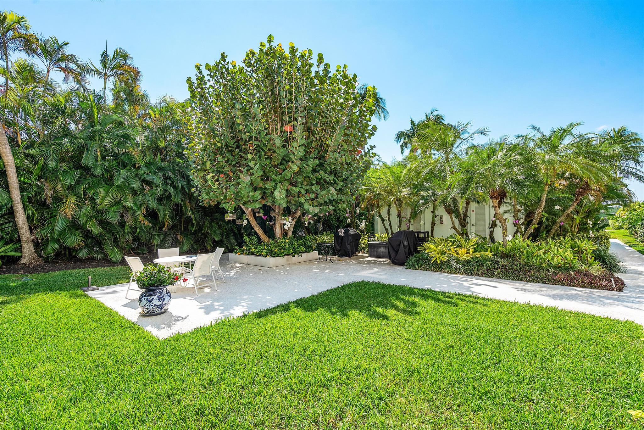 2860 S Ocean Boulevard 205