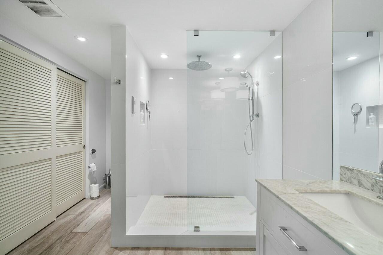 2275 S Ocean Boulevard 205/206a