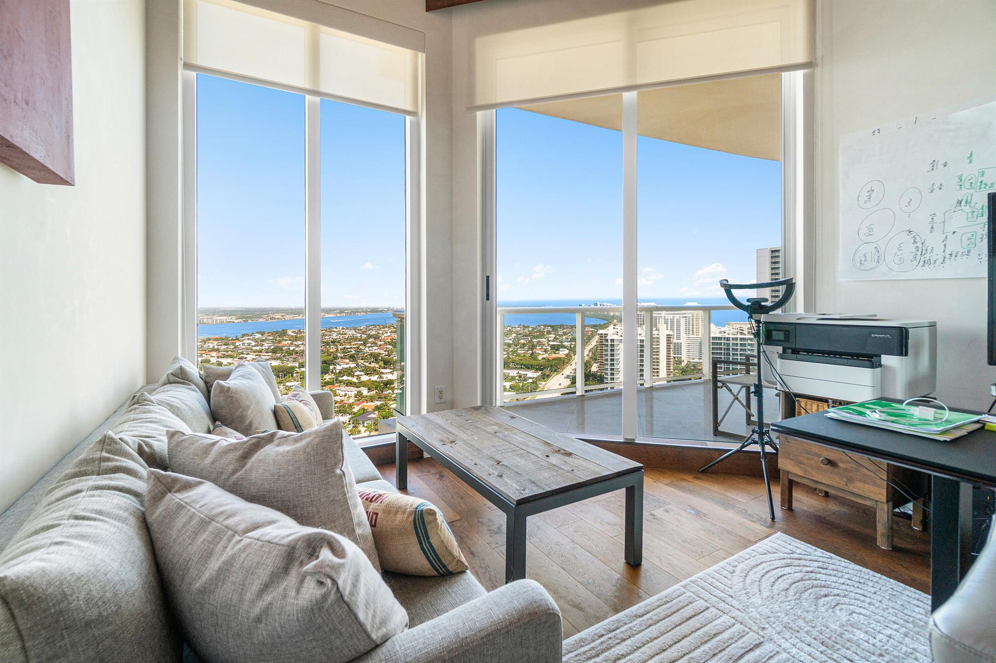 2700 N Ocean Drive Ph3b