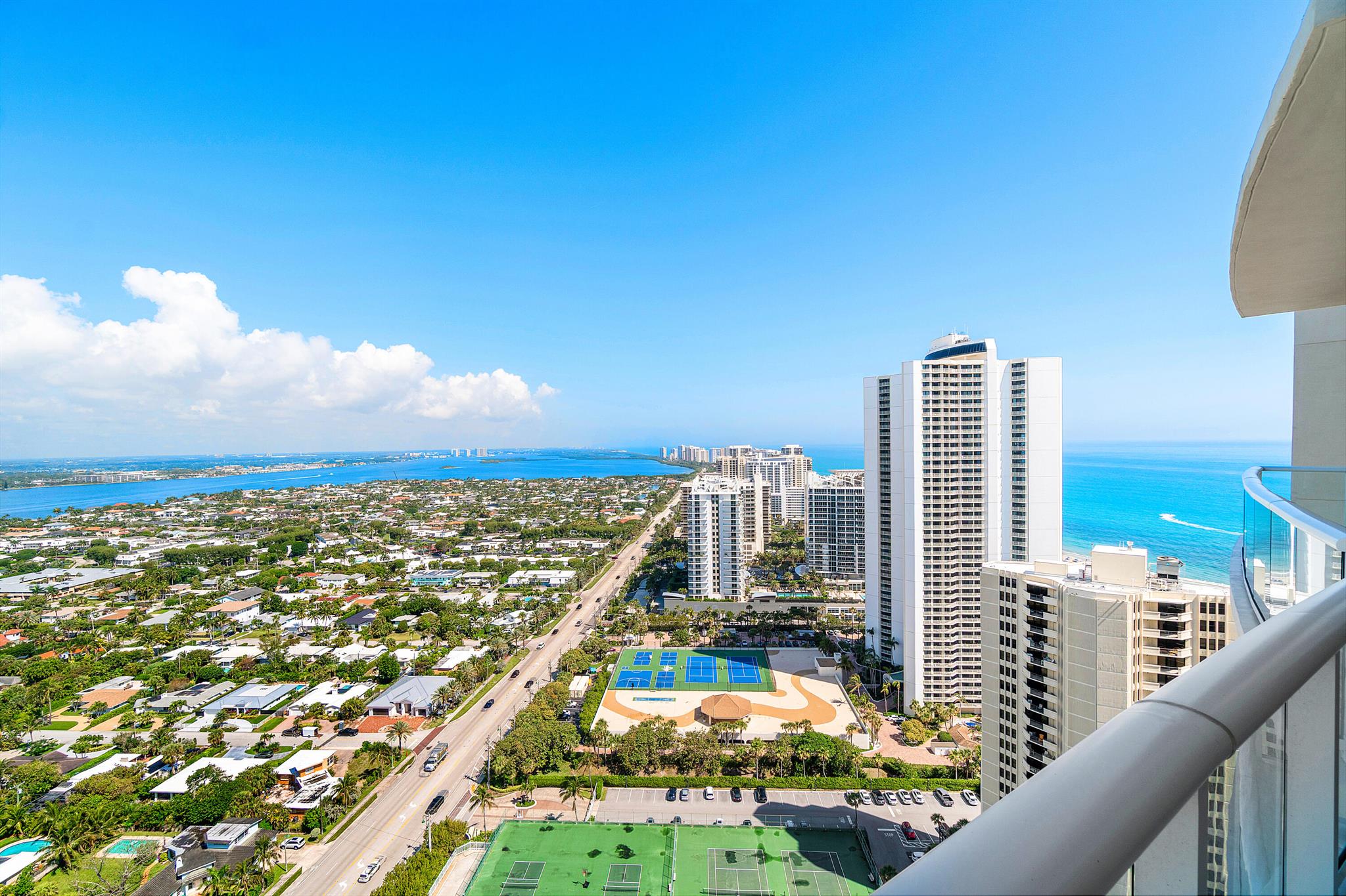 2700 N Ocean Drive Ph3b