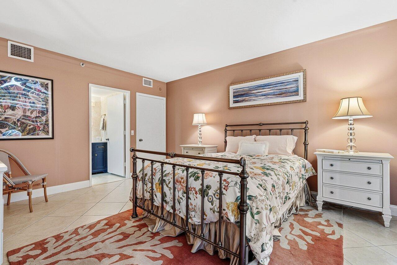 4000 N Ocean Drive 103