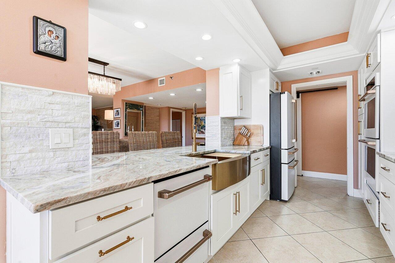 4000 N Ocean Drive 103