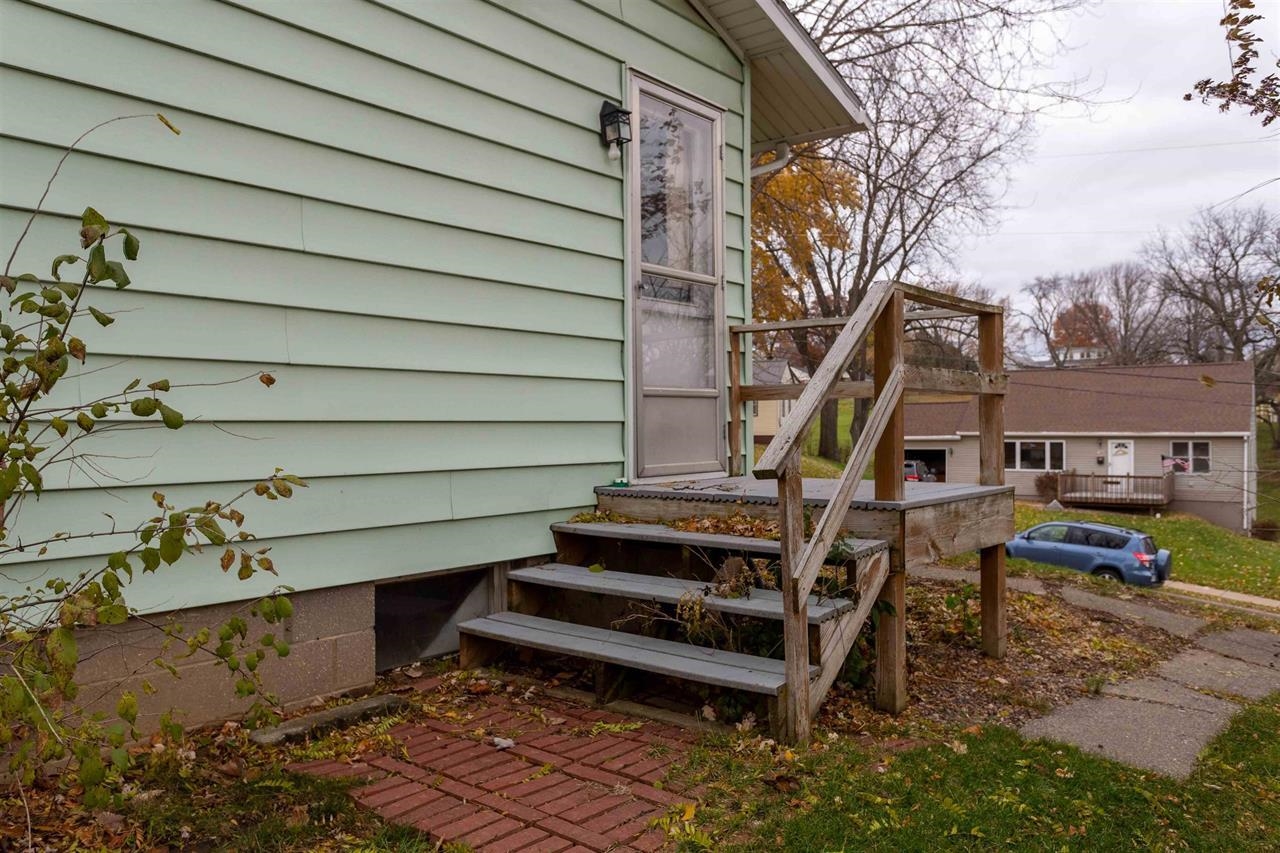 692 Kane Street