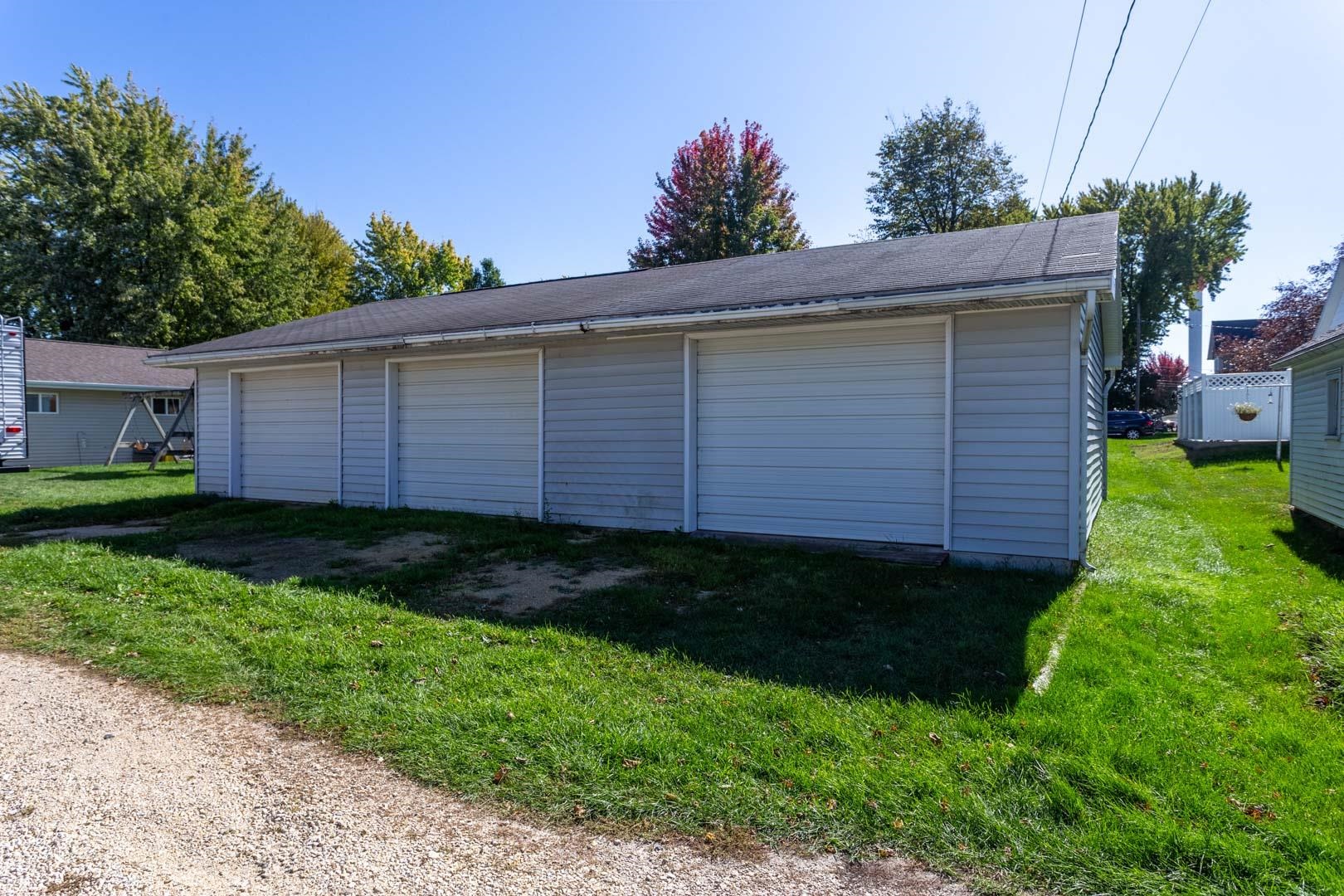 205 4th Avenue Unit: NE