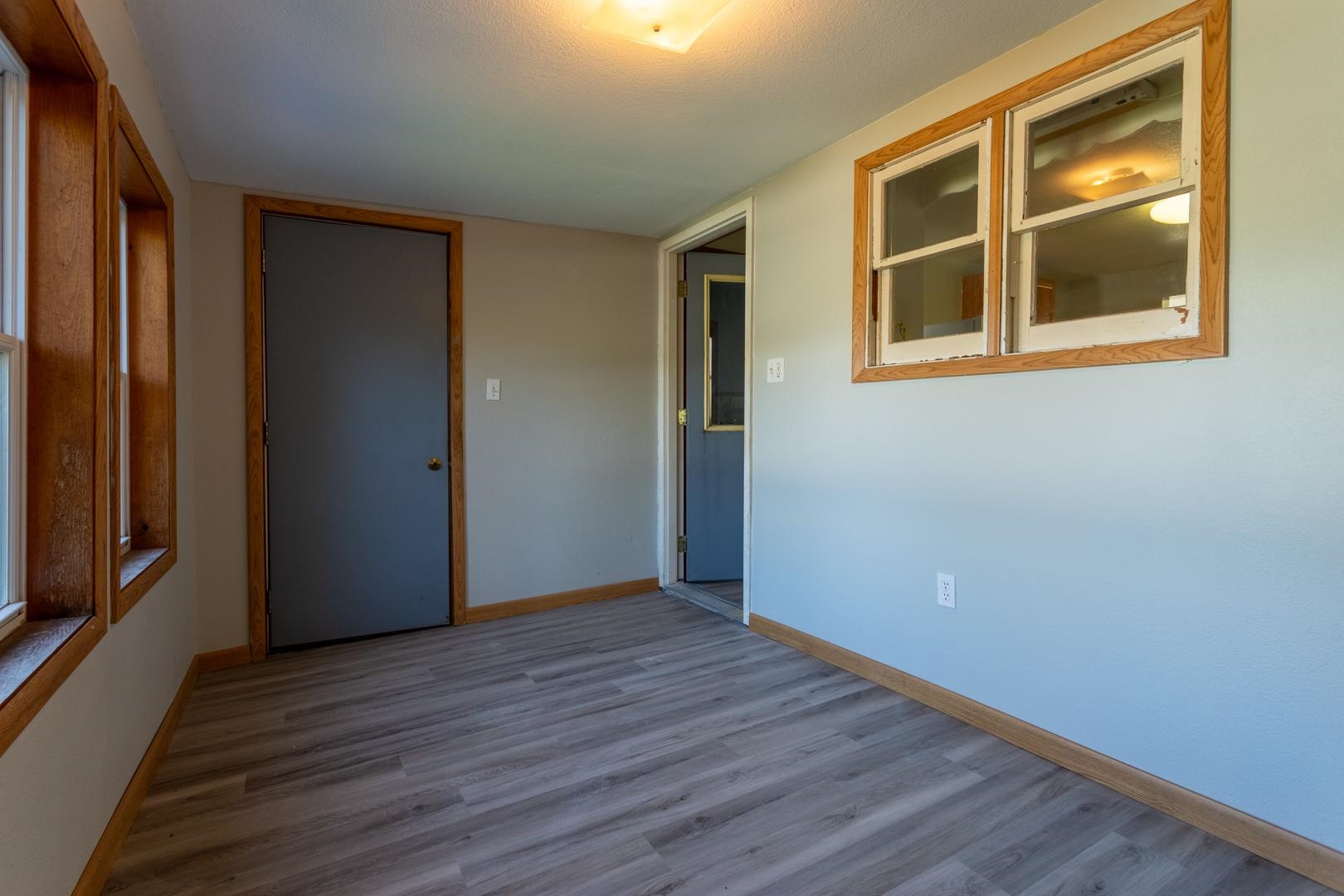 205 4th Avenue Unit: NE