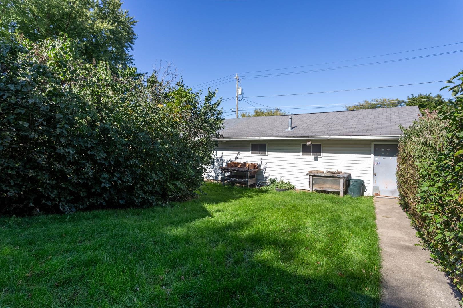 205 4th Avenue Unit: NE