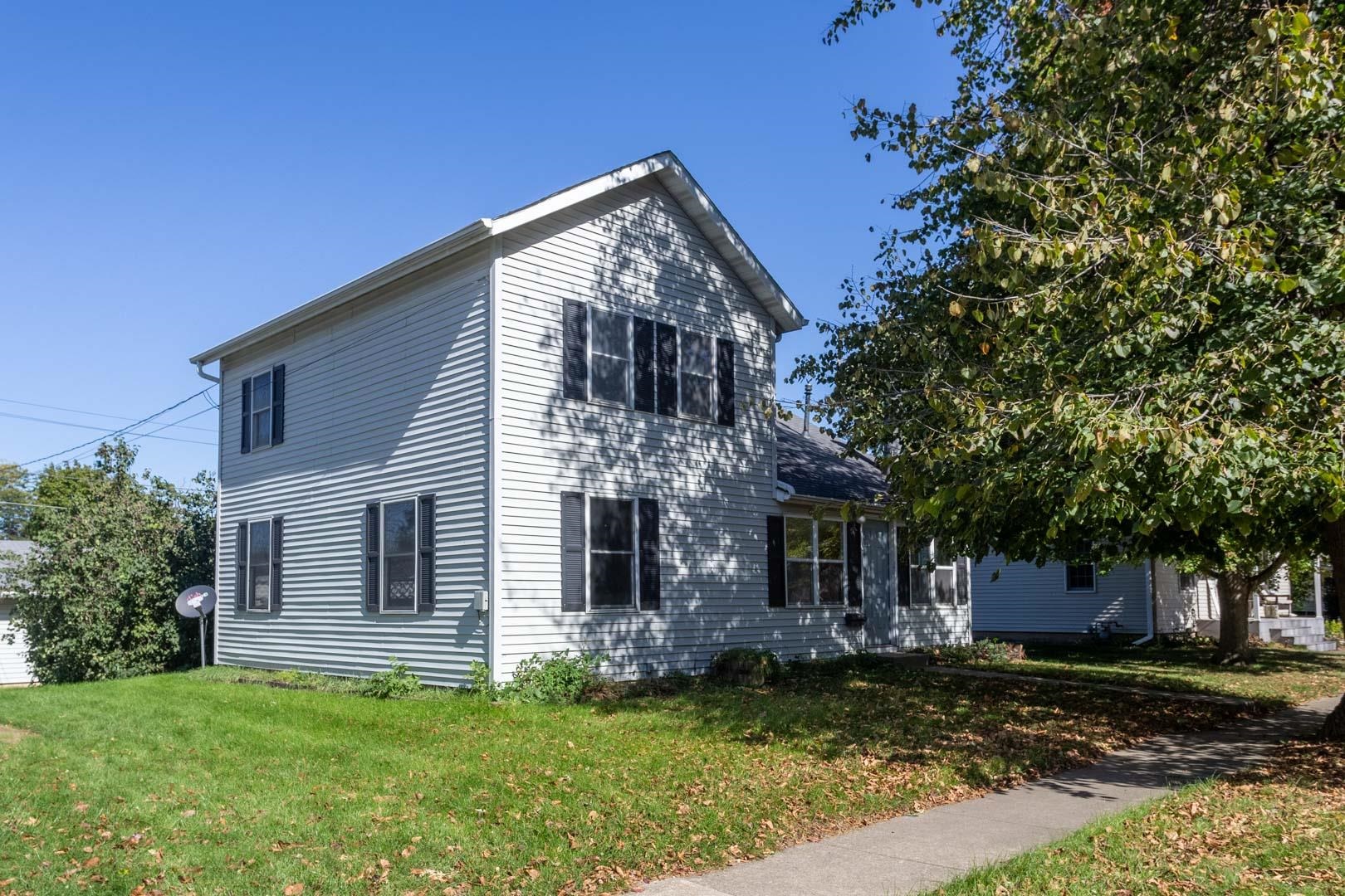 205 4th Avenue Unit: NE