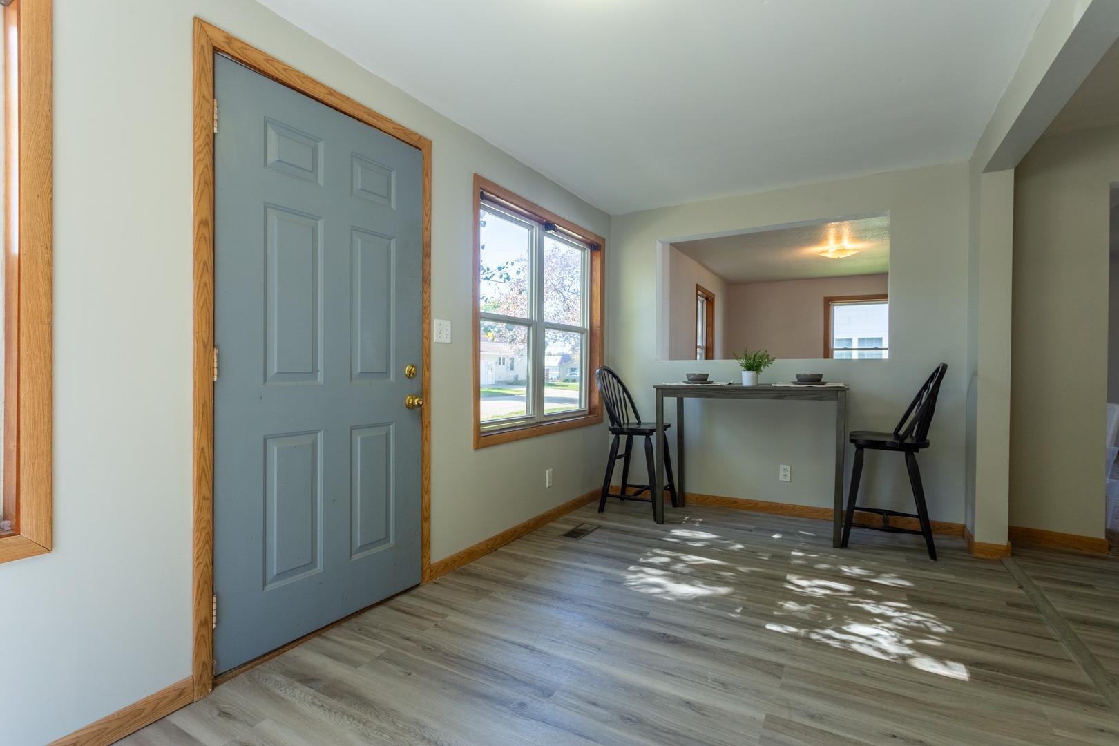 205 4th Avenue Unit: NE